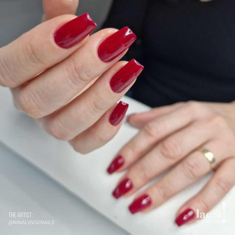 en Vogue | Lac it! Gel Polish • Crimson