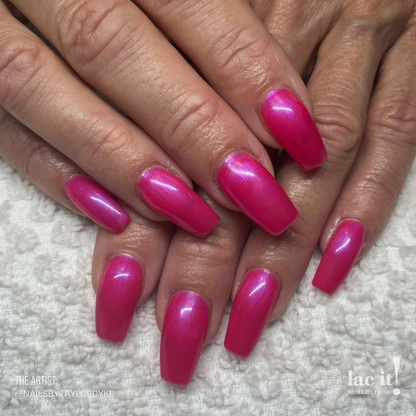 en Vogue | Lac it! Gel Polish • Cerise